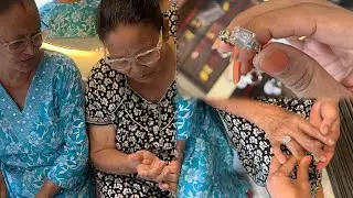 Aama Lai Kindim Ta? Gold Shop Ko Tour