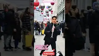 He's great 👍👍🕺 street music