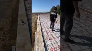 Работа над конюшней  идет полным ходом🔥