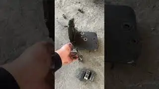 #Chiller(OMEGA #The compressor mounting bolts have broken #dubaitechhub #garagework #dubailife
