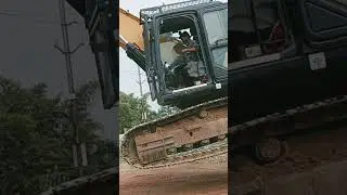 see how unloading excavator machine from tailor.very dangerous work!!!