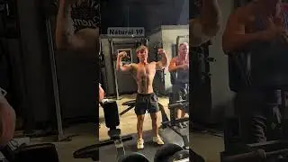 Bodybuilder #motivation #aesthetic #davidlaid #bulk #gymshark #posing #natural #chest