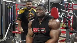 Arnold&rsquo;s Classic prep files: Shoulder day at Mi40 