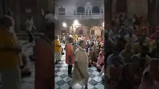 Radha Vallabh Tumhare Charno Mein Amrit ki dhara Behti Hai