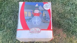 Gemmy! 12FT inflatable animated snowman with baby snowman!
