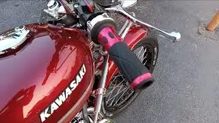 Custom old school Kawasaki KZ 1000.