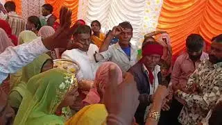 મુના થી જસાલી મોમેરુ 