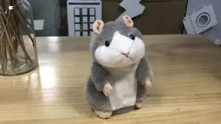 Hamster en peluche qui parle