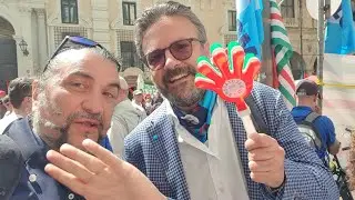 il Segretario Generale Uilcom Salvo Ugliariolo allo Sciopero TLC saluti col Salutatore