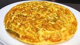 TORTILLA DE PATATAS, CEBOLLA Y PIMIENTO - Receta de cocina española