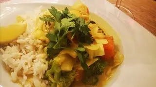 Kochen zuhause. Profik&uuml;che, gew&uuml;rzt mit Herz & guter Laune. (Heute: Indisches Curry mit Basmatireis)