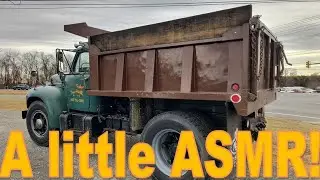 A little ride in a 1961 B-61 Mack ASMR style!