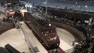 鉄道博物館　EF55　転車台の回転実演