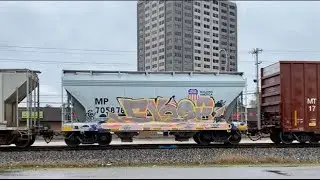 Graffiti - Bench on the road
