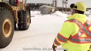 Cat&reg; Wheel Loaders Meet a Tough Experienced Operator (Polish subtitles)