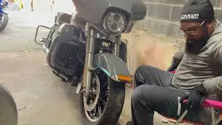 Installing front fender and lights on a 2014 Harley Davidson limited. #harleydavidson #motorcycle