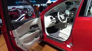 2018 Acura RLX Sport Hybrid   2018 NAIAS Detroit 2