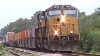 A late CSX Q031-07 meets CSX Q197-08 in Savannah, GA 7/8/21