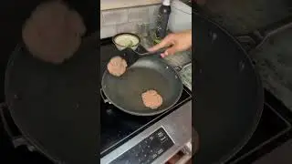 Make A 3Pt. BreakFast With Me Using Only One Pan