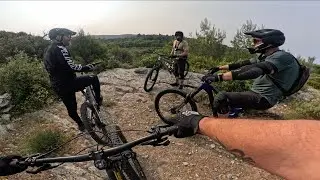 Fontaine/Saumane de Vaucluse emmen&eacute;s par Puet Puet avec @fabgoatrider , J&eacute;r&ocirc;me et Yannick