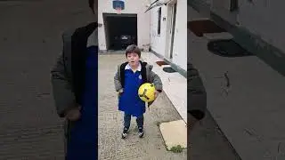 Provo a fare il mio record di palleggi...⚽