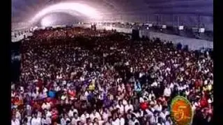 Quest Net - Thousands of people welcomes Vijay Eshwaran