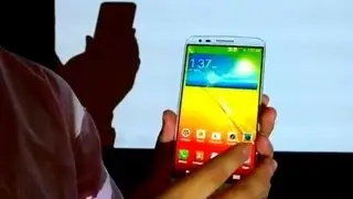 LG G2 Hands On First Look Amazing