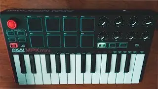 Akai MPK Mini mkII Demo - Logic Pro X