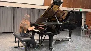 Maruntel by Bartok performed by Zoe 