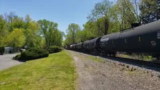 Csx Q434 heads north past Tappan New York