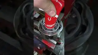 Как качественно смазать Шрус