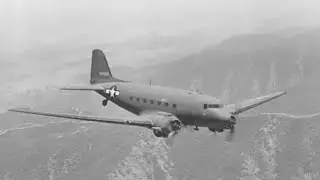 How One Pilot's 'IMPOSSIBLE' Glide Landed 50 Planes With Zero Fuel Left