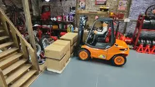 carson fork lift 1:14, modified turn, battery pack, higher main chassis, extra weight, e.t.c