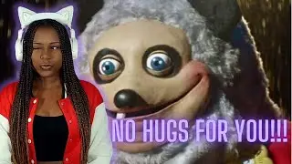 No Hugs For You!!! - Huluween Film Fest The Hug Reaction