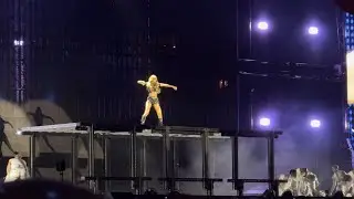 THUNDER (LISA SOLO) - BLACKPINK Deadline World Tour at Citi Field, NY!!!