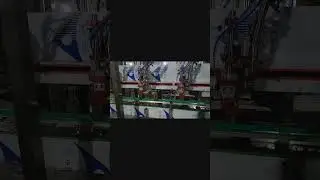 Automatic 4 nozzles tracking type bottle liquid oil filling line
