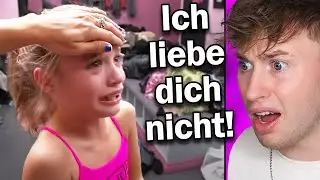 Mutter Stellt KIND ÜBER Das Andere