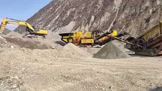Mobile Crushing and Screening Production Line #On Site Footage# Mobile Crusher Mobile Screen