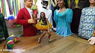 &Iacute;ntegra da performance de Camilla Santana na Casa dos Bonecos Gigantes de Olinda