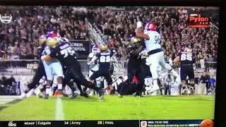 Clements sack fumble, Fitz recovers for Td