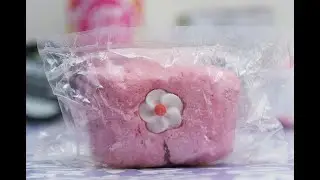 Lush Creamy Candy Bubble Bar