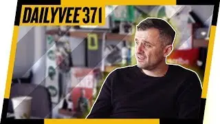 If You Are Confused About Starting a Vlog, Watch This | DailyVee 371