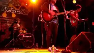 Joey Amor & Friends @ Chain Reaction: Walking Away Empty Handed (acoustic)