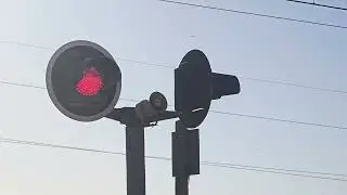 Morrocan railroad crossing signals and sound