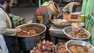 Subah ka Nashta : Sheikh Siri Paye - 200 KG Head and Legs Fry, Pakistani Street Food | Peshawar Paye