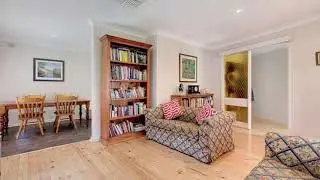 15 Arnold Drive, Hackham