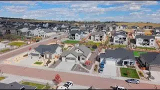 Modern 4-Bed Colorado Springs Home Video Tour on a Stunning Landscaped Lot