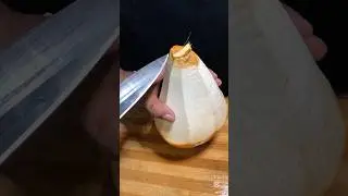 Amazing king coconut cutting.💆&zwj;♂️🌴🥥🔪 | cutting skills.#satisfying #shorts