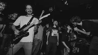 Renára - Colorare/Ritagliare live @ziggyclub9353 (@TurinMovingParts)