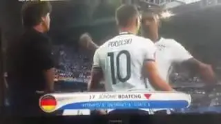 EM2016 German trainer Jogi L&ouml;w sniffing his balls #Sackkrauler #Boateng weiss bescheid